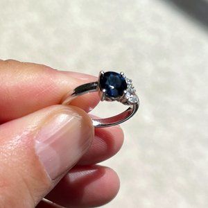 Mejuri Round Cut Ring Blue White Gold (Size 4)